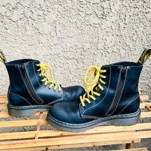 Dr. Martens 1460 Pascal Boots Size 5 Women’s Black Soft Leather